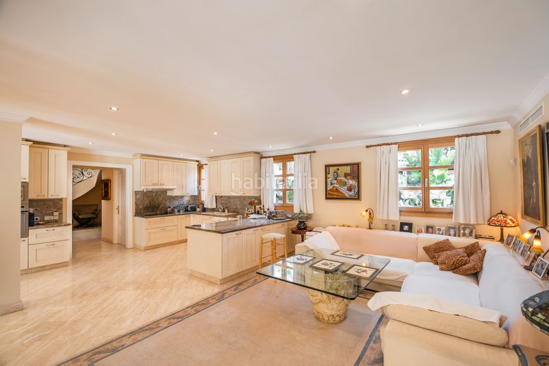 Foto aa6c2080-8f1c-4c52-9627-50f03f2f0770. Casa amb calefacció aparcament piscina a Las Brisas Marbella