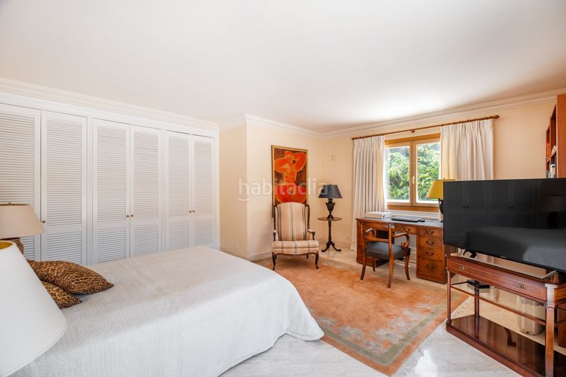 Foto c1980271-3129-4b96-891e-456b58071281. Casa amb calefacció aparcament piscina a Las Brisas Marbella