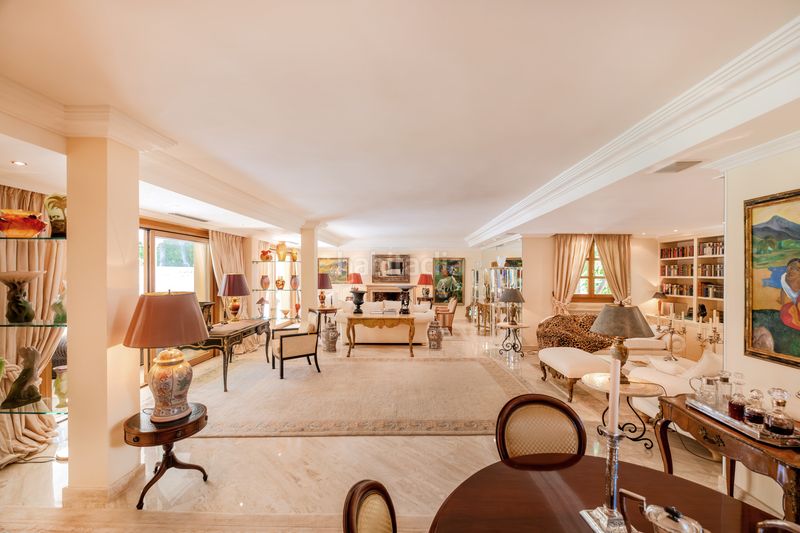 Foto ebd5fb98-cc6b-4855-9098-84761db0c3c4. Casa amb calefacció aparcament piscina a Las Brisas Marbella