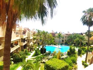 Apartament a Los Flamingos. Apartamento de 3 dormitorios  bel air, estepona  benahavis.