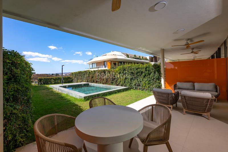 Foto 8ae4065d-32e6-46bc-8cb0-3befad4a86ee. Piano terra con parcheggio piscina in El Higuerón Fuengirola