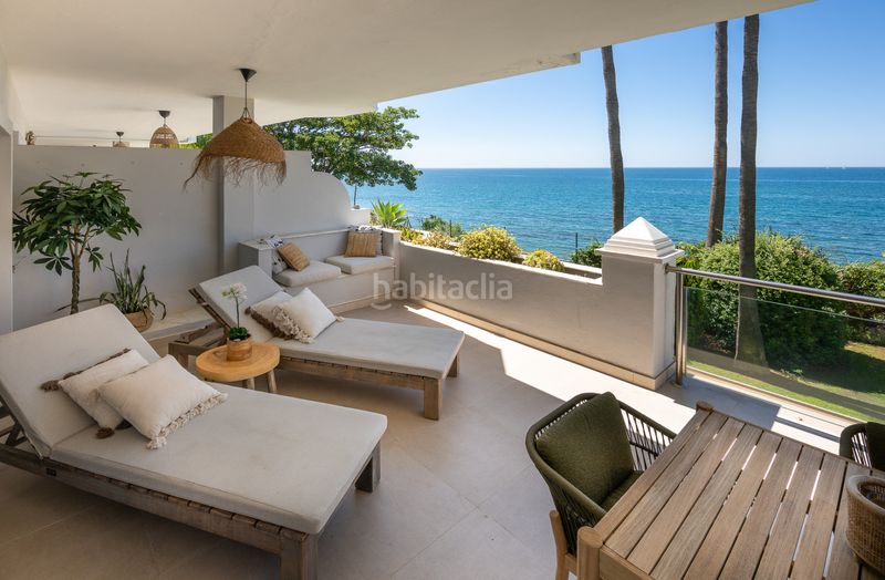 Foto 04f9302d-d03e-4ed9-8f34-1a37f698cc5b. Apartamento  exclusivo en primera línea de playa descubra en su máxima expresión impresionante con vistas panorámicas al en Estepona