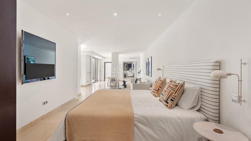 Foto f792ed3c-b646-4b30-999f-d152871718fe. Affitto casa con parcheggio piscina in Las Brisas Marbella