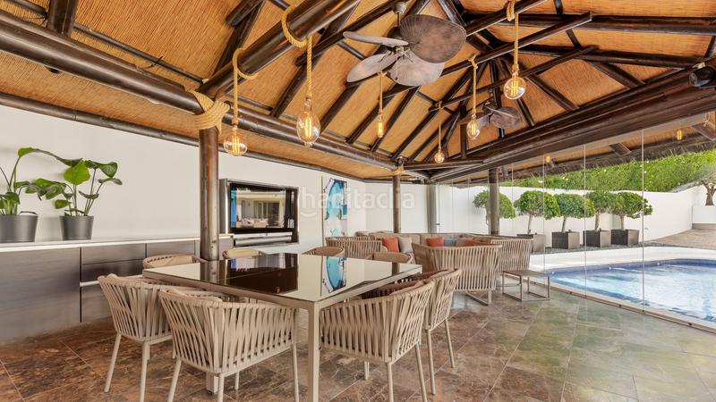 Foto f765b8fd-b8e7-4406-9b4c-d90c9d21b249. Rent house with parking pool in Las Brisas Marbella