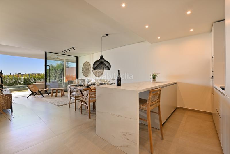 Foto 9aad8303-542f-40f3-8af2-b6f46b2ac59d. Planta baixa amb aparcament piscina a Puerto Deportivo Fuengirola