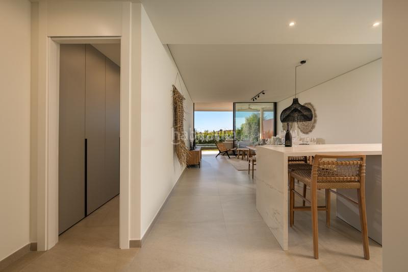 Foto afd736bb-917b-444b-a60e-cb65e959588e. Planta baixa amb aparcament piscina a Puerto Deportivo Fuengirola