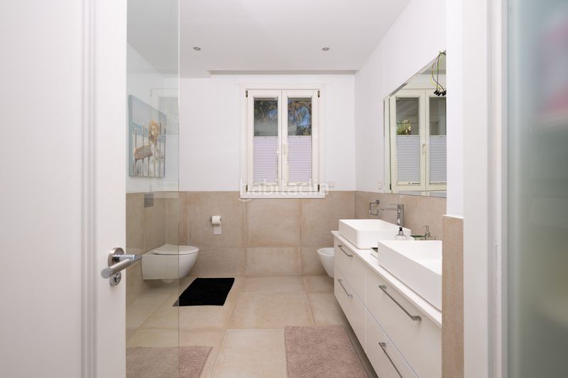 Foto b2b1ebc3-4a58-41a5-88bd-13b68da7ed9a. Casa amb calefacció aparcament piscina a Hacienda Las Chapas Marbella