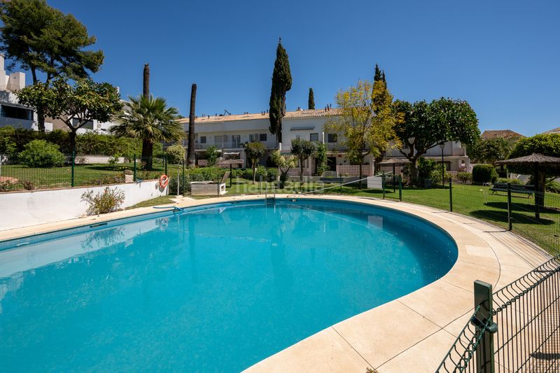 Foto 10c7eb7d-9280-4d42-a951-894958e41428. Reihenhaus mit pool in Nagüeles Alto Marbella