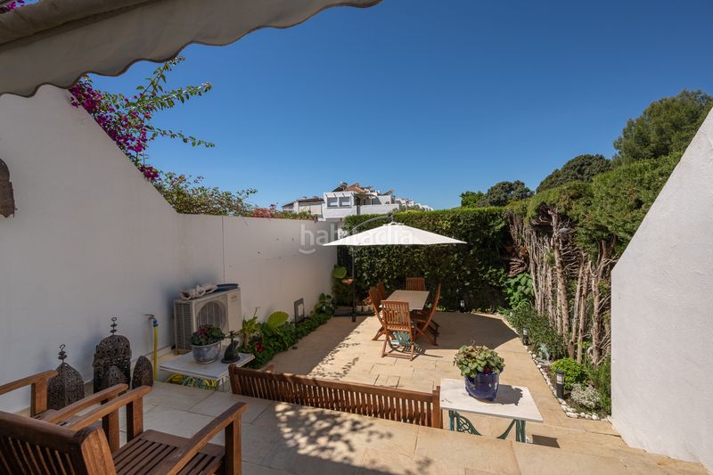 Foto 750c6549-ef95-40df-b407-246953395590. Reihenhaus mit pool in Nagüeles Alto Marbella
