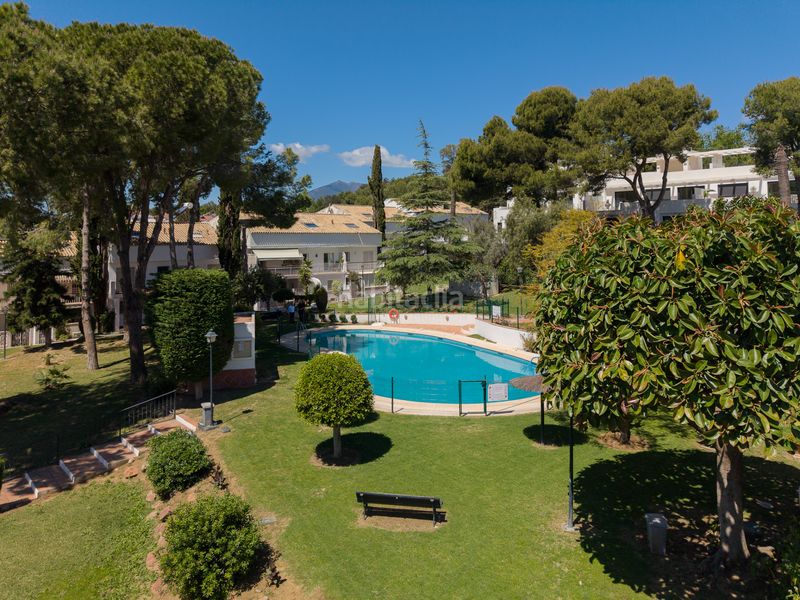 Foto b2e9662b-3f8a-4c22-965d-e8af72977f65. Reihenhaus mit pool in Nagüeles Alto Marbella