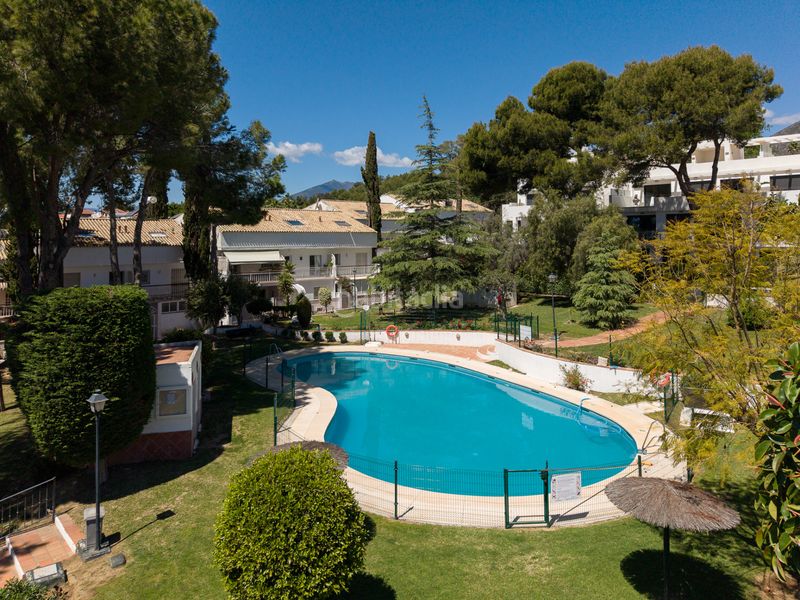 Foto e9e59e31-1b61-49de-a4ab-28bae520965d. Reihenhaus mit pool in Nagüeles Alto Marbella