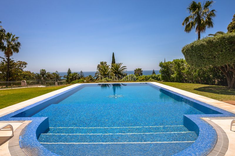 Foto 1c0f2ec6-5d58-4215-aaac-0888dba6f065. Casa amb aparcament piscina a Hacienda Las Chapas Marbella
