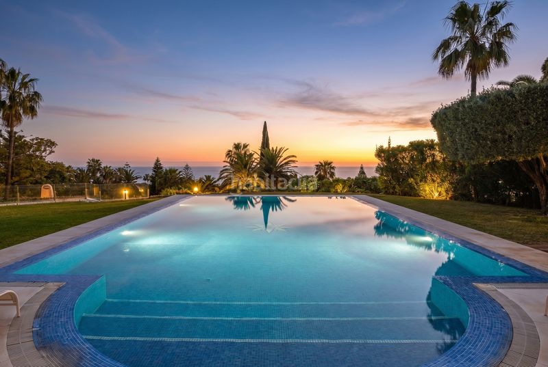 Foto 4557b9eb-d2a0-45c4-9566-bde49c5d1912. Casa amb aparcament piscina a Hacienda Las Chapas Marbella