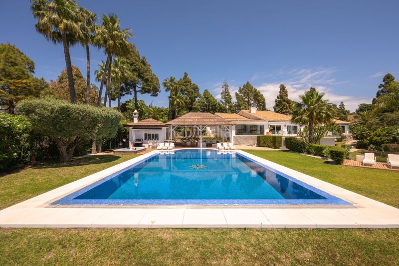 Foto 8efac580-b0e8-4483-b3dc-ecdc27c1609e. Casa amb aparcament piscina a Hacienda Las Chapas Marbella