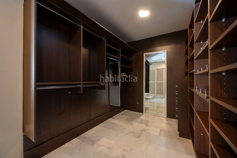 Foto a2b779b6-94dd-44f3-9a9c-8474c2f405e2. Casa amb aparcament piscina a Hacienda Las Chapas Marbella