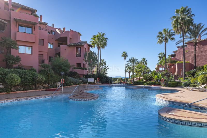Foto 848d83b9-2de6-4ca6-8a0a-4b031751dab6. Planta baja apartamento en planta baja lujo en Guadalmansa Estepona