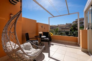 Dúplex a Diamante de riviera 9. Descubra este impresionante dúplex de planta superior situado ce
