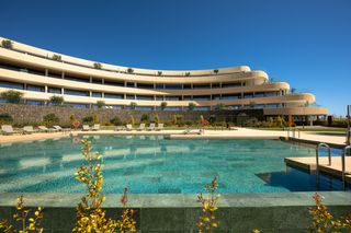 Apartament a El Higuerón. Apartamento de 2 dormitorios en el higueron, fuengirola, con ter