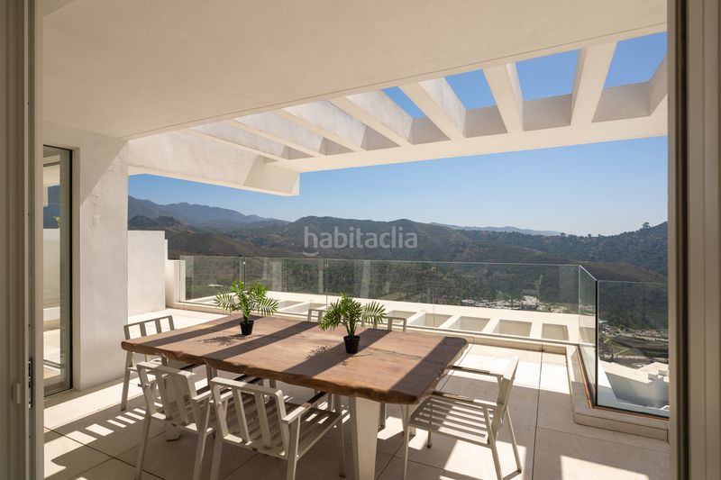 Foto 11351efe-3e5e-4432-9b3c-6fab9948d51e. Àtic amb aparcament piscina a Playa Bajadilla - Puertos Marbella