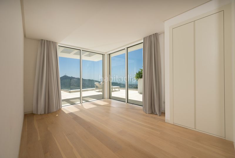 Foto 2d11fa4e-8d8f-4773-adce-d327876f198f. Àtic amb aparcament piscina a Playa Bajadilla - Puertos Marbella