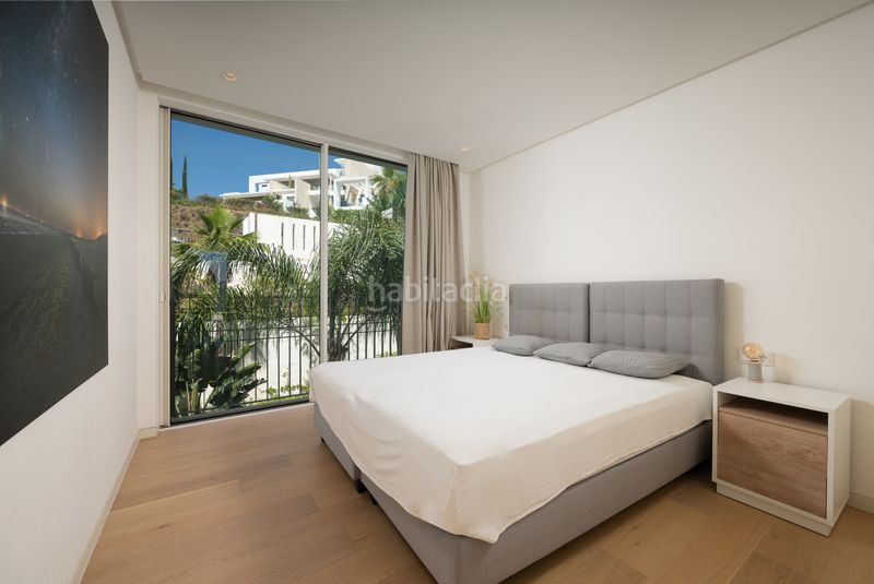 Foto 857a2d2b-a7a2-402a-8b70-9d70a60537bf. Àtic amb aparcament piscina a Playa Bajadilla - Puertos Marbella