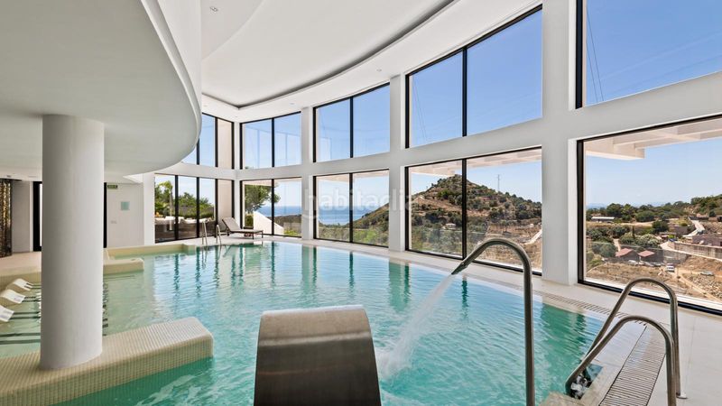 Foto b5670229-10c6-4a98-a907-87e89e36c5aa. Àtic amb aparcament piscina a Playa Bajadilla - Puertos Marbella