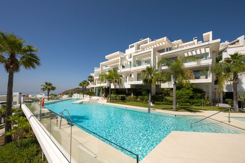 Foto ed60c65b-b6e3-4fb2-b337-e1cd12835fcf. Àtic amb aparcament piscina a Playa Bajadilla - Puertos Marbella