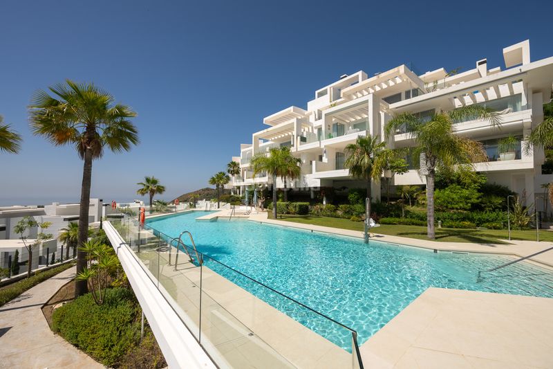 Foto f70f0d54-c0ec-4c93-b5b6-93d949f325b9. Àtic amb aparcament piscina a Playa Bajadilla - Puertos Marbella