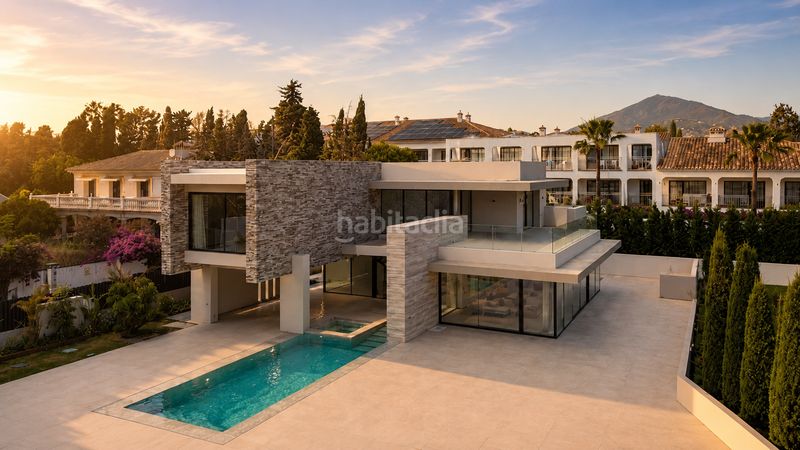 Foto 117c23c5-a688-4ffb-a982-0f06317bef62. Casa amb piscina a Nueva Alcántara Marbella