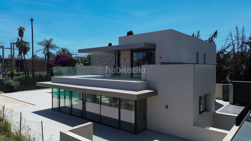 Foto 43761d0d-ea80-4450-a337-3362ae5357ff. Casa amb piscina a Nueva Alcántara Marbella