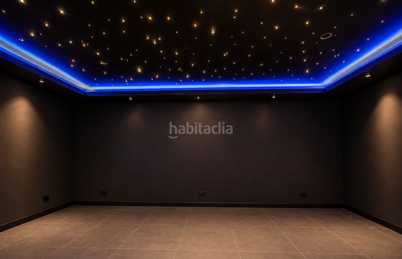 Foto a2a34685-5538-4681-bb50-80ffb246fc5c. Casa amb piscina a Nueva Alcántara Marbella