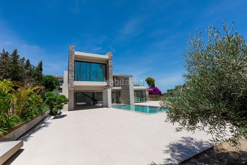 Foto ebca4a07-2507-4dfa-ad95-6595cb3b5992. Casa amb piscina a Nueva Alcántara Marbella