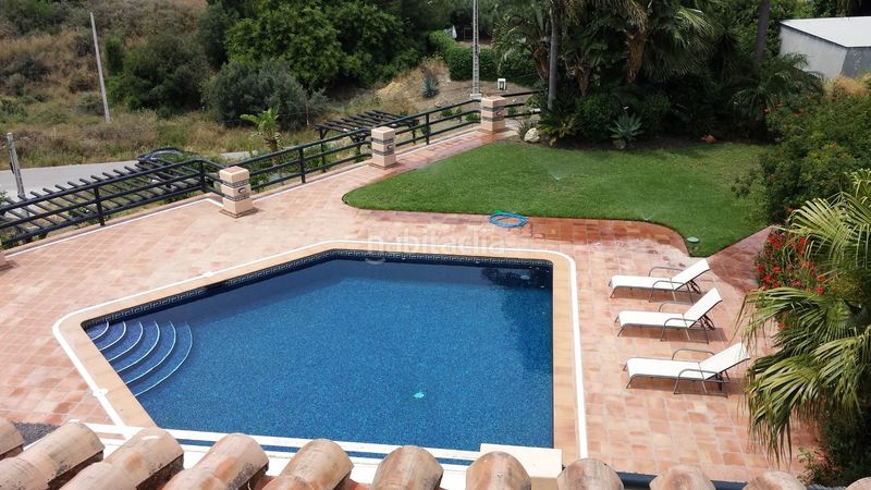 Foto 60b39cd2-23e4-4b03-9053-c7b24da04033. Casa amb aparcament piscina a Sotoserena Estepona