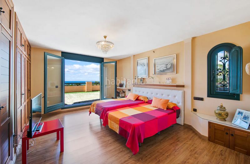 Foto a333bb74-9eff-4580-b234-2750268ab9ca. Casa amb aparcament piscina a Sotoserena Estepona