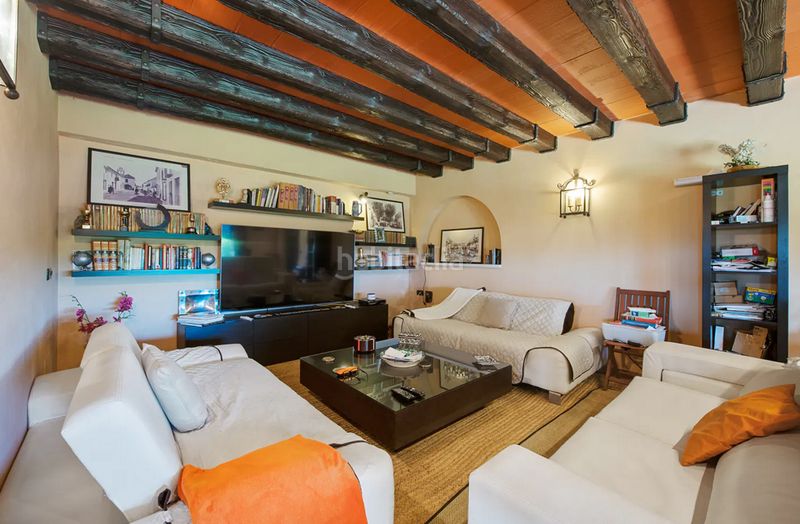 Foto ed0fc15f-d819-454b-9135-8bacb896d7a5. Casa amb aparcament piscina a Sotoserena Estepona