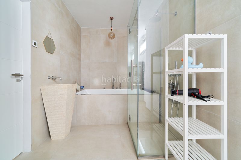 Foto ae11b5a8-3dd4-4a2d-8d43-a52ef8643637. Apartament a Playa Bajadilla - Puertos Marbella