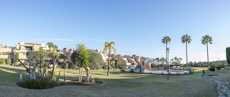 Foto ca6ea867-e399-431c-8585-85d5296e8693. Àtic amb piscina a Nueva Atalaya Estepona