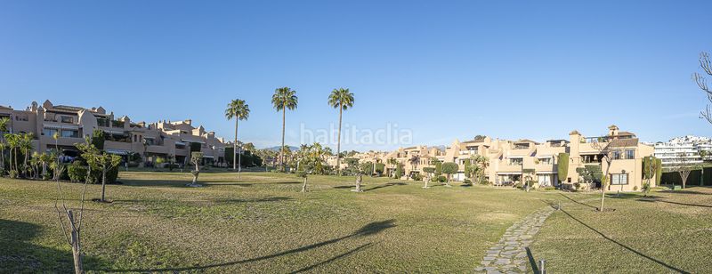 Foto fead95c7-d91f-4b3a-936d-581d14c53ad9. Àtic amb piscina a Nueva Atalaya Estepona