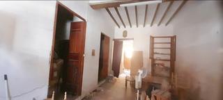 Casa a Prosperidad. Casa grande para reformar