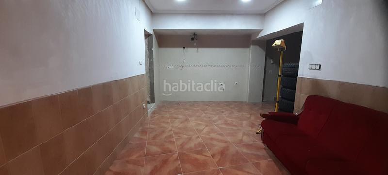 Foto e1cd140e-6290-4683-afd1-cd6139d297c4. Planta baja oportunidad! planta baja en el centro con almacén garaje en Novelda