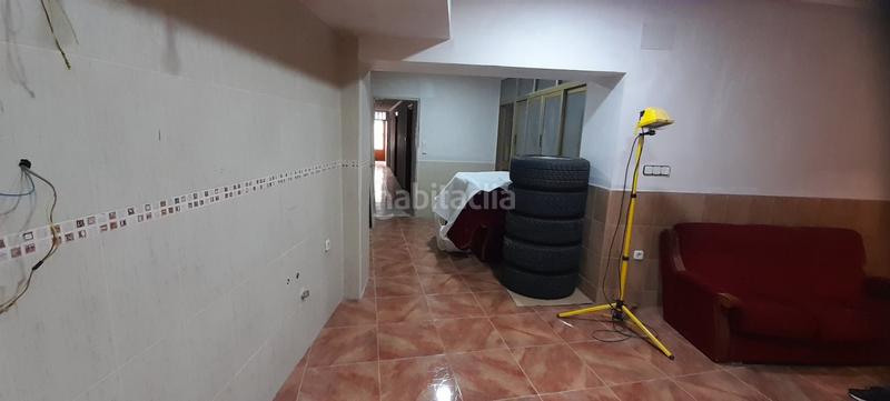 Foto e3df7982-9a1d-4058-915d-7fc72513818e. Planta baja oportunidad! planta baja en el centro con almacén garaje en Novelda