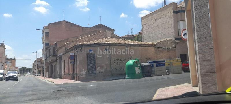 Foto 14960578-5889-41f9-9a1f-e006848bc1fa. Casa  en esquina en avenida en Novelda