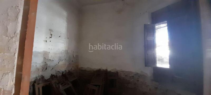 Foto d4eb881b-4497-4f52-84b4-639480156129. Casa  en esquina en avenida en Novelda