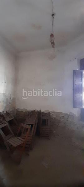 Foto f00a21b4-e784-4c3b-a95b-b71ee0f60410. Casa  en esquina en avenida en Novelda