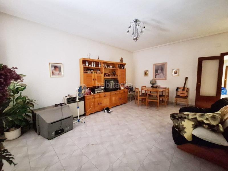 Foto 78757339-4d03-4eb2-abb1-fcf3c8bed5dc. Gebäude in Novelda