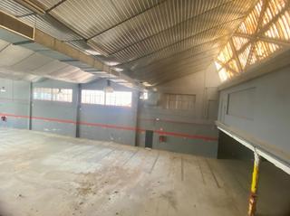 Terreny residencial a Jose gomez mompean 39. Nave industrial  suelo urbano