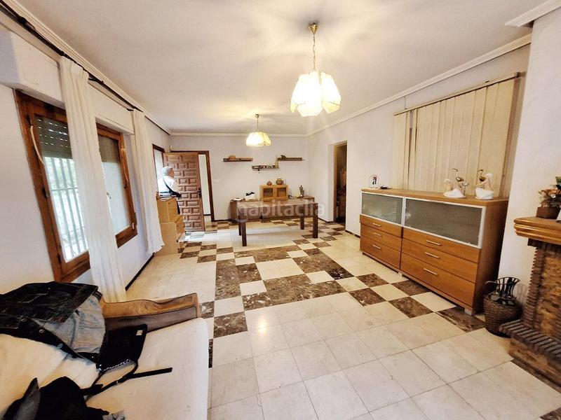 Foto f80319a7-d3b0-4bee-9774-536a184baeb8. Chalet  muy amplio en ledua en Novelda