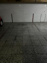 Parking coche en Centro. Plaza de garaje amplia en segundo sótano junto cruz roja