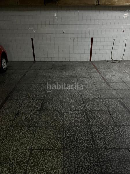Foto 890b8cdd-0315-4e11-bb02-8b5c043945c5. Parking coche plaza de garaje amplia en segundo sótano junto cruz roja en Elche / Elx