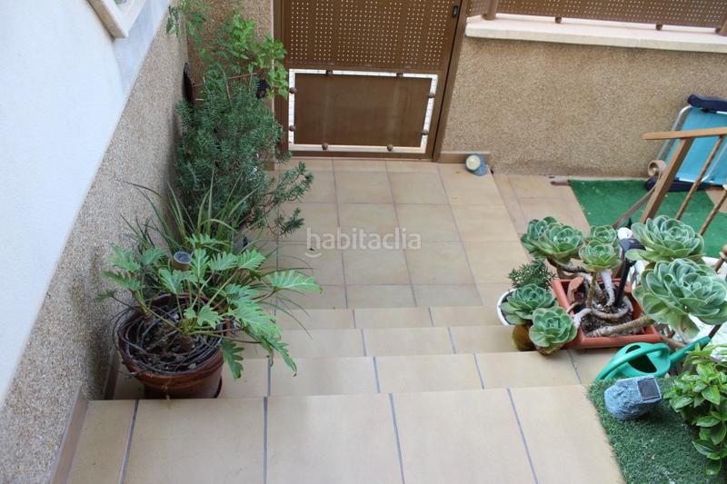 Foto 382a2105-c56e-4812-a6c2-5f0a35545df1. Casa adossada amb aparcament a El Travaló - Martínez Valero Elche / Elx